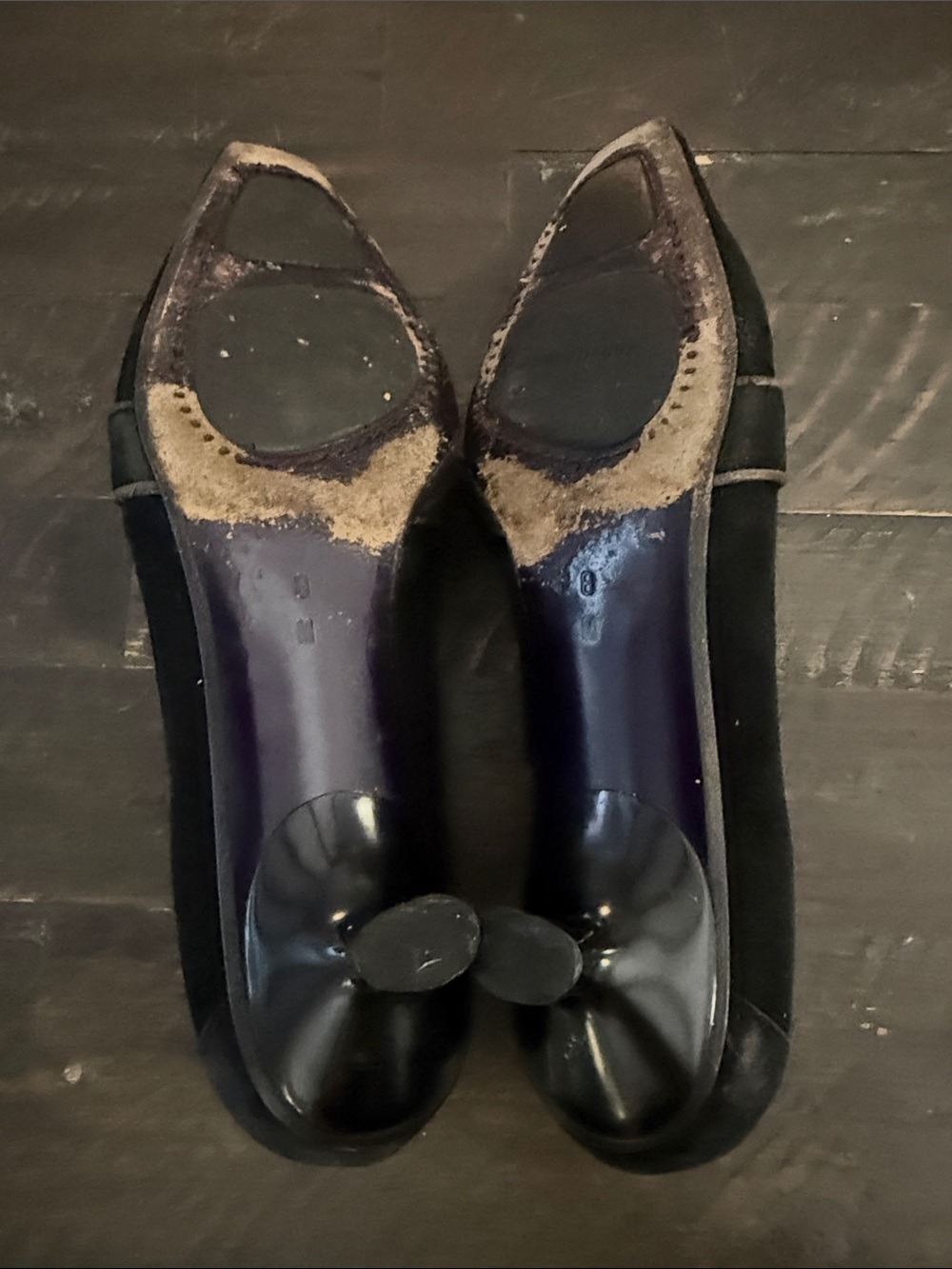 Donald J Pliner Black Suede Gold Stud Kitten Heels 8 - Picture 6 of 8